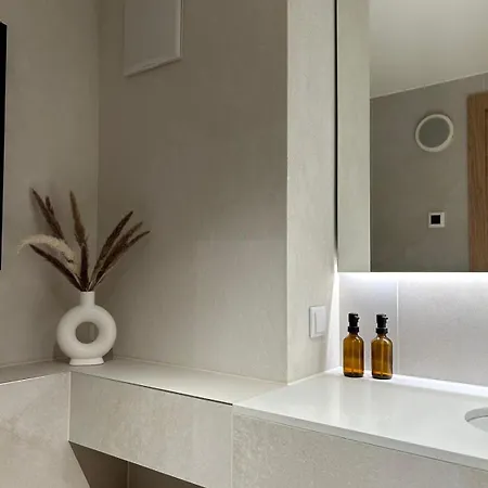 Nickel & Wellnest Kolobrzeg - *